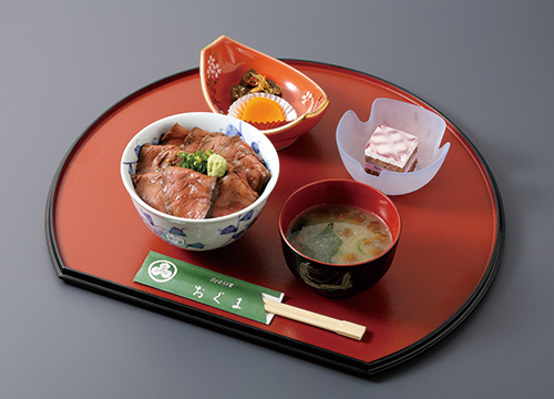 ローストビーフ丼